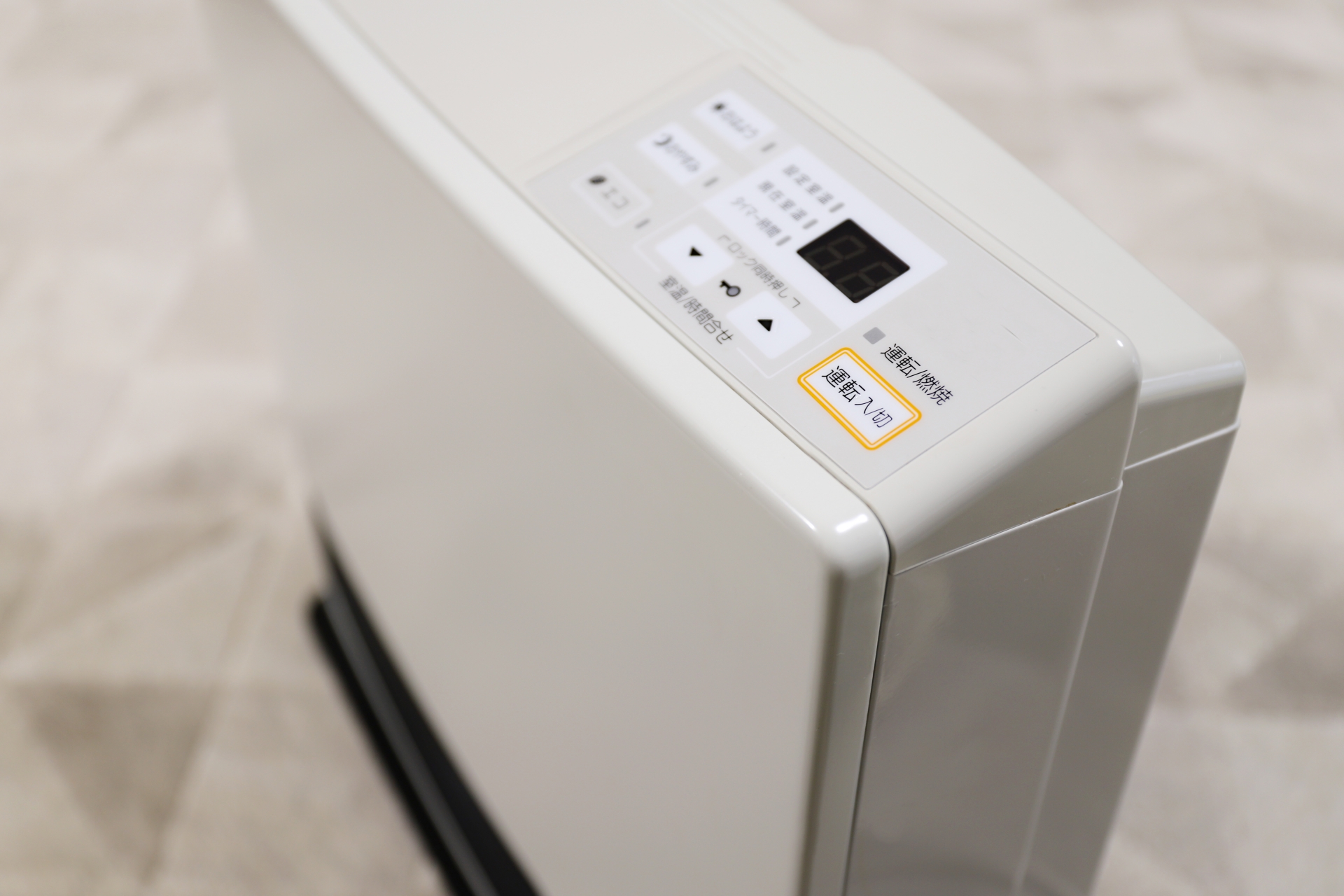 【ガスファンヒーター】灯油のファンヒーターの給油や残量チェックが大変な方！