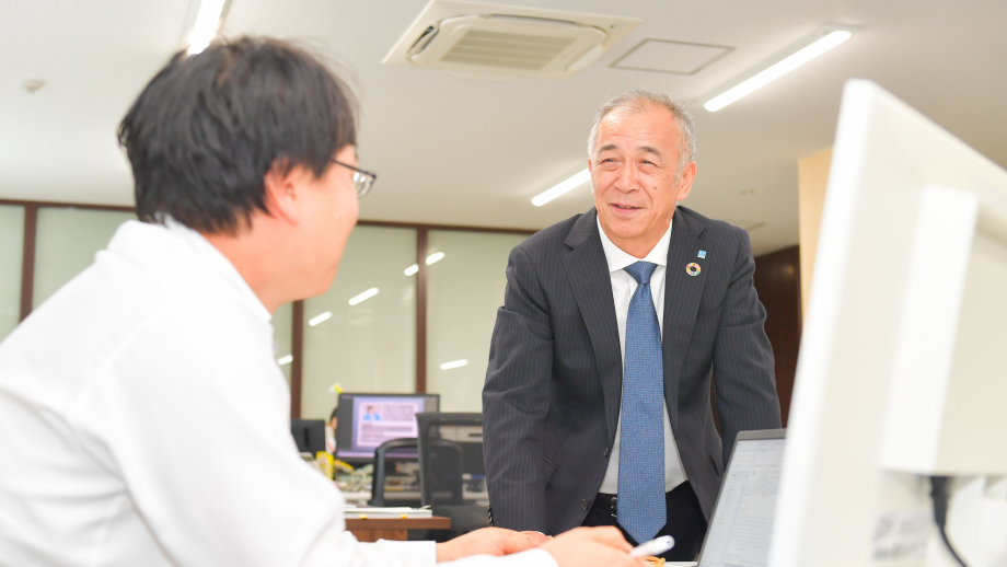 人と人が向き合える職場へ